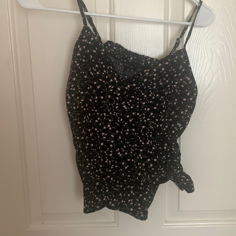 Black floral crop top sleeveless